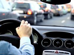 تشخیص حدود ماشین و داشتن هوشیاری و عکس العملهای سریع در رانندگی